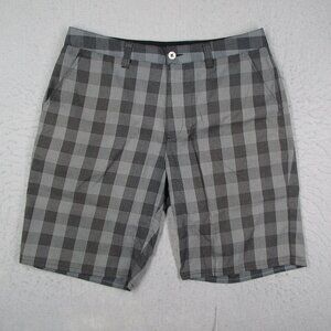 Travis Mathew Shorts Mens 36 Gray Check Twill Flat Front Casual Golf Walk Resort